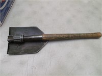 1945 US ARMY AMES ENTRENCHING TOOL SHOVER FOLDING