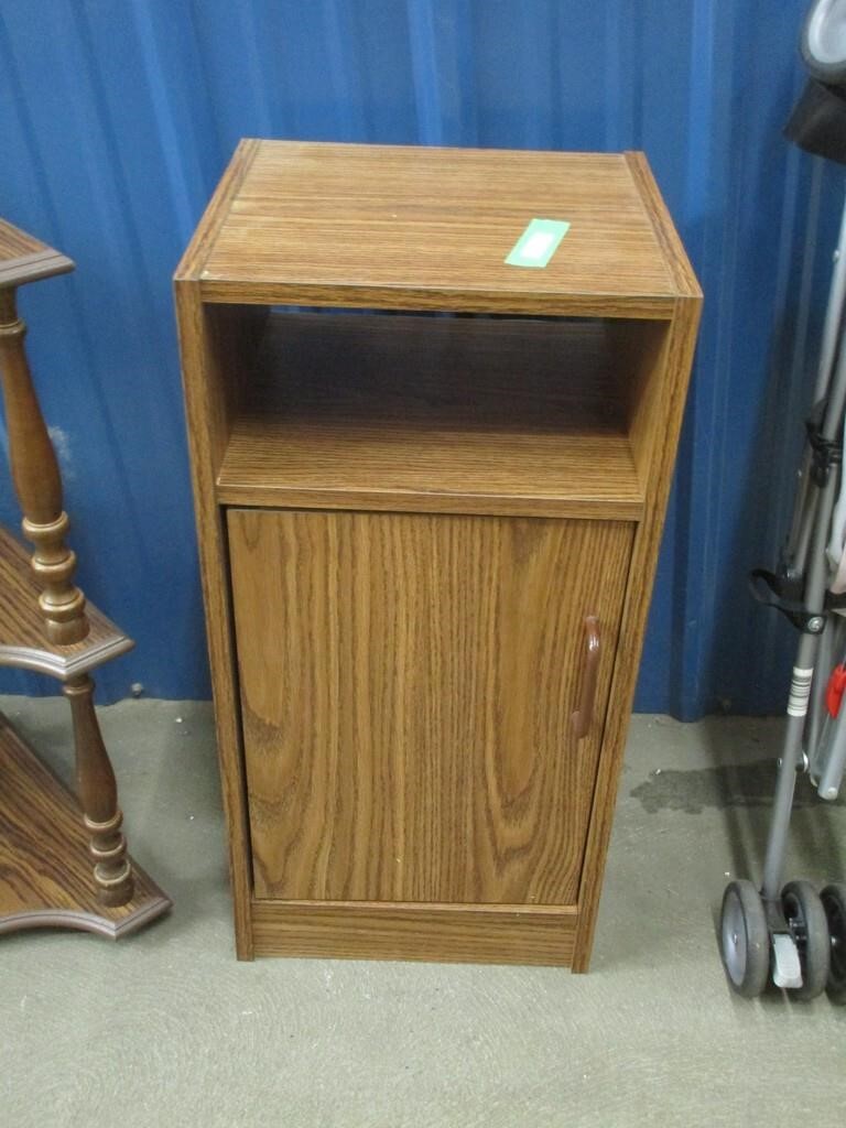 $Deal Small End Table