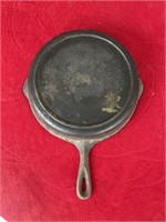 Cast-iron number eight steak skillet