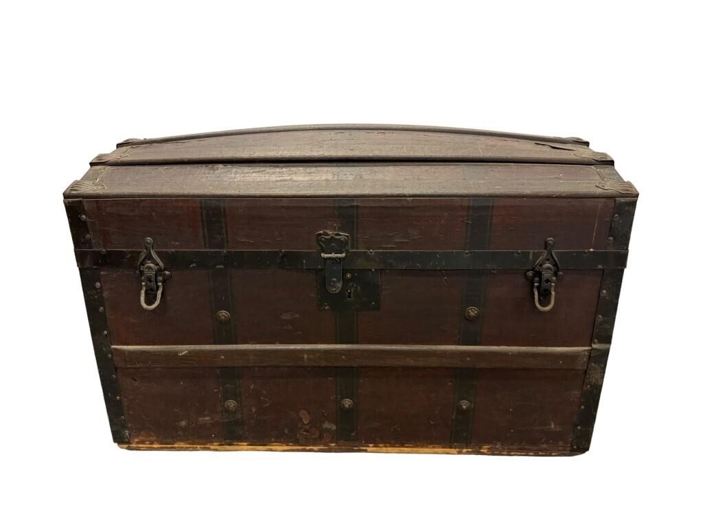 Dome top trunk