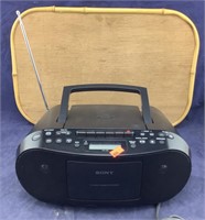 Sony MP3 Radio & DVD Player Model CFD-S50