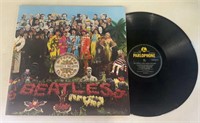 RECORD ALBUM-BEATLES/SGT PEPPERS BAND