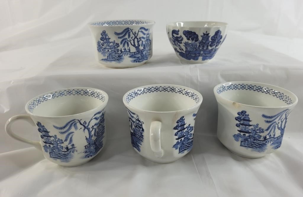 J & C Mealin England blue willow China pieces