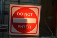 Light Up "Do Not Enter" Sign w/ Box