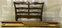 (V) Vintage Twin Size Wooden Bed Frame