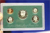 A 1998 US Mint Proof Set