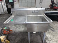 STAINLESS STEEL UTILITY SINK/ WASH TABLE