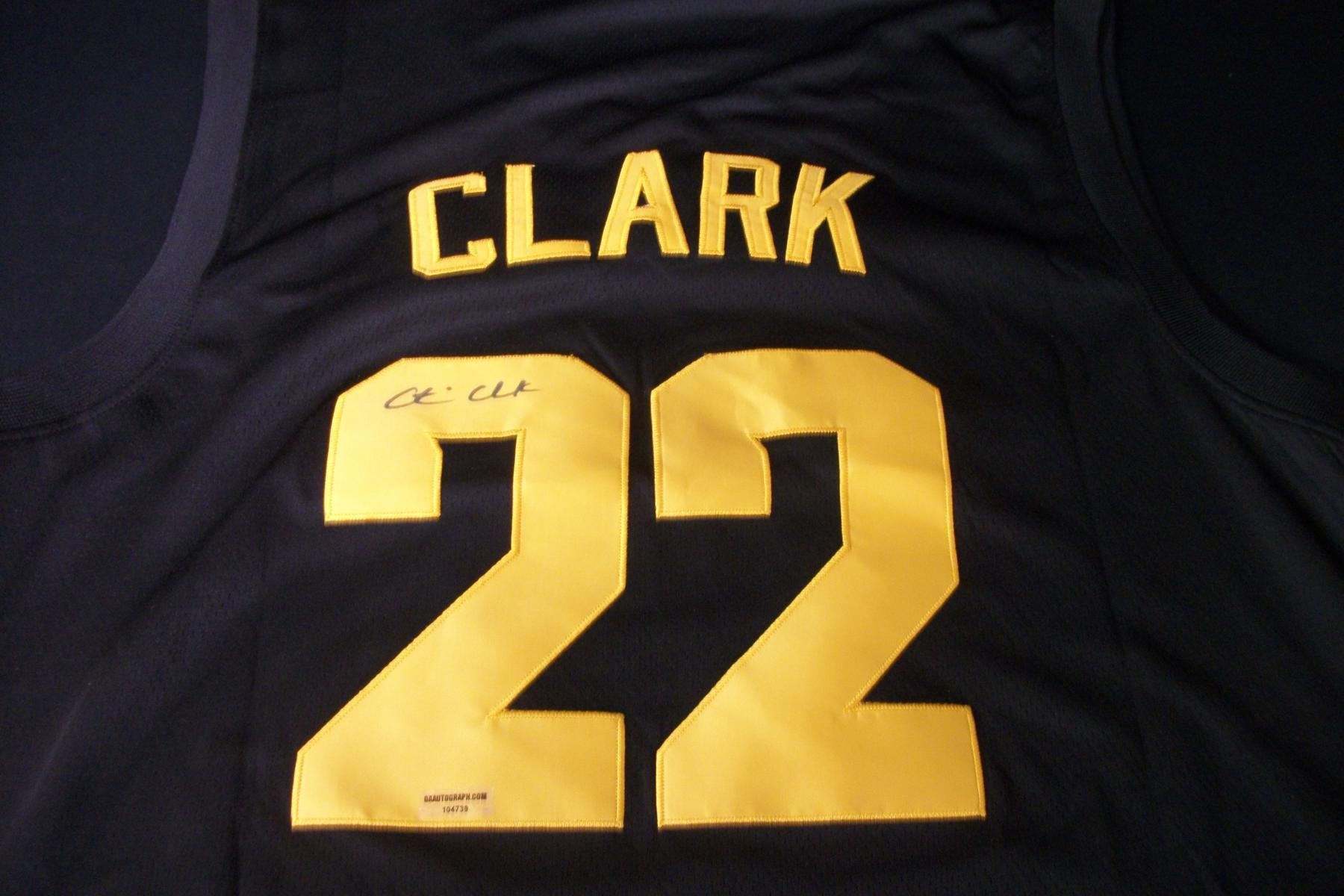 AUTHENTIC CAITLIN CLARK SIGNED JERSEY GAA COA