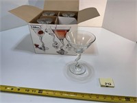 4 Z Stem Cocktail Glasses