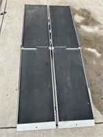 Folding ramp