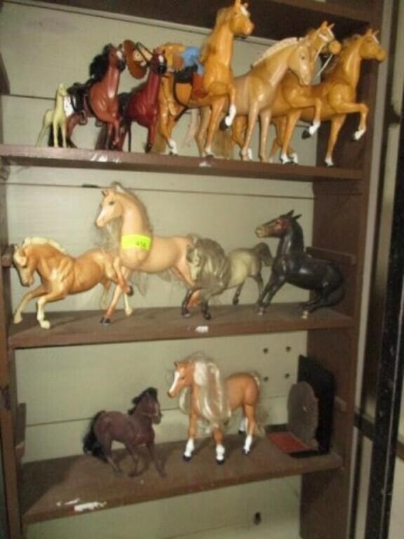 All horses on 3 shelves