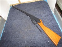 DAISY 102 BB GUN