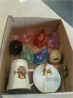 Box of glass rabbit cover boxes