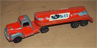 Vintage Tootsie Toy Tanker Mobil Gas Truck