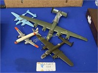 10 DIE-CAST MODELS OF AIRCRAFT IN BOXES