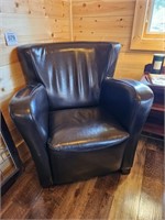 Leather blend chair 31" w