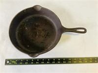 10in No 7 Cast iron skillet