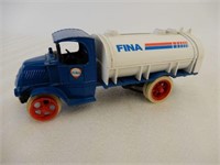 ERTL FINA  MACK BULLDOG TANKER BANK