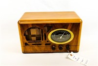 Coronado 587 Table Top Radio / Restored Cabinet