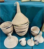 GRADUATED WOVEN BASKETS WITH LIDS