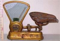 GOOD ALL ORIGINAL DAYTON CANDY STORE SCALE WITH
