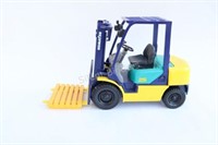 Komatsu S25 Miniature Forklift