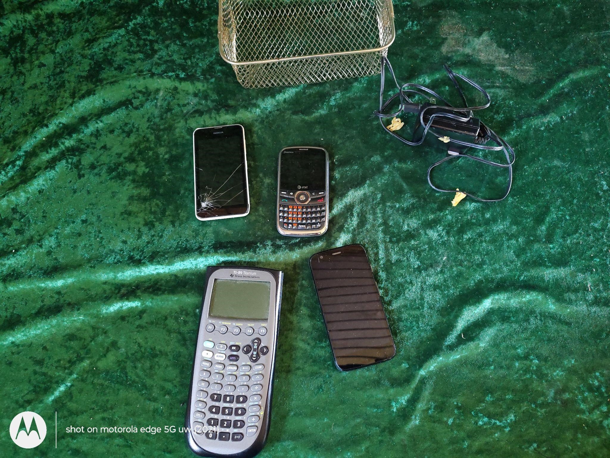 Motorola, Nokia, pantech Texas in. Cell phone cal.