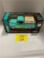 ERTL 1995 TRUE VALUE TRUCK BANK