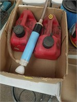Small gas cans plastic
