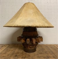 Beautiful Antique Rustic Wagon Wheel Lamp w/ Shade