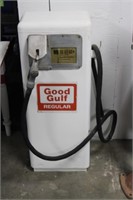 Vintage 'Good Gulf" Gas Pump