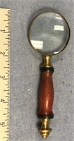 Miniature magnifying glass (a 7)