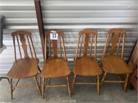 (4) Vintage Kitchen Chairs (U231)