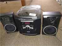 RCA 5 CD Changer/Radio w/ (2) Speakers