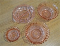 4pcs Pink Depression Glass Bowls & Divided Dish