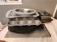 Cookie Sheets Bread Pans