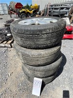 4 - Atrezzo 205/55R16 Tires