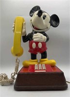 1976 MICKEY MOUSE FIGURAL PUSH BUTTON