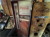 VINTAGE CAVALIER COKE MACHINE