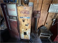 VINTAGE WESTINGHOUSE COKE MACHINE