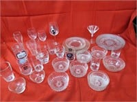 Vintage glassware lot.