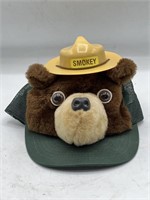 Vintage Smokey Bear mesh snapback hat with tag