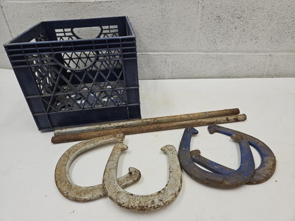 Royal Horse Shoes with Poles & Milk Crate