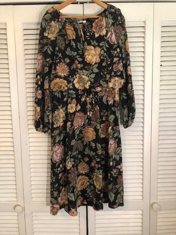 VINTAGE LAURA-GENE FASHIONS FLORAL PRINTED DRESS