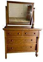 Oak dresser with mirror with cove and pin joints,