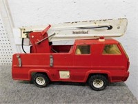 Tonka fire truck w/ snorkel & bucket w/ hose,