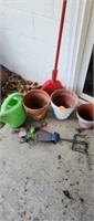 3 TERRACOTTA FLOWER POTS
WATER BUCKET, BROOM AND