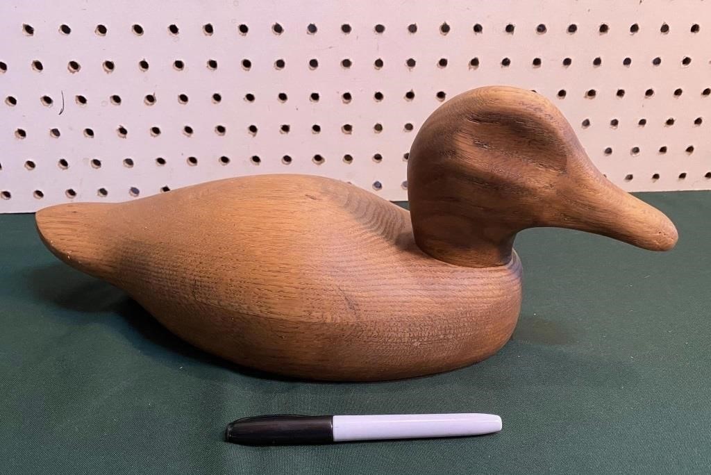 WOOD DECOY