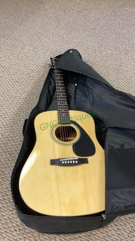 Yamaha six string acoustic guitar model FD01