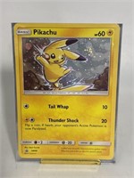 Pokémon Pikachu Holo Burning Shadows Card